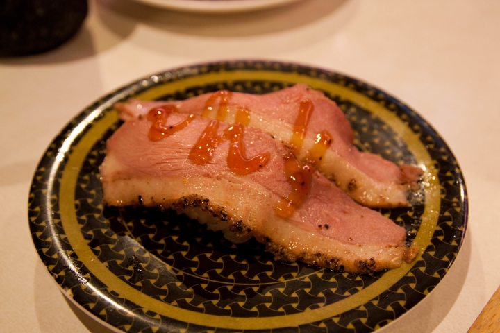 【美食。食記】東京 高田馬場 價格便宜 味道一般 濱壽司 Hama はま寿司 迴轉壽司