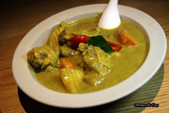 饗泰多 Siam More 泰式風格餐廳(桃園店)/霸氣厚度2cm最強的月亮蝦餅