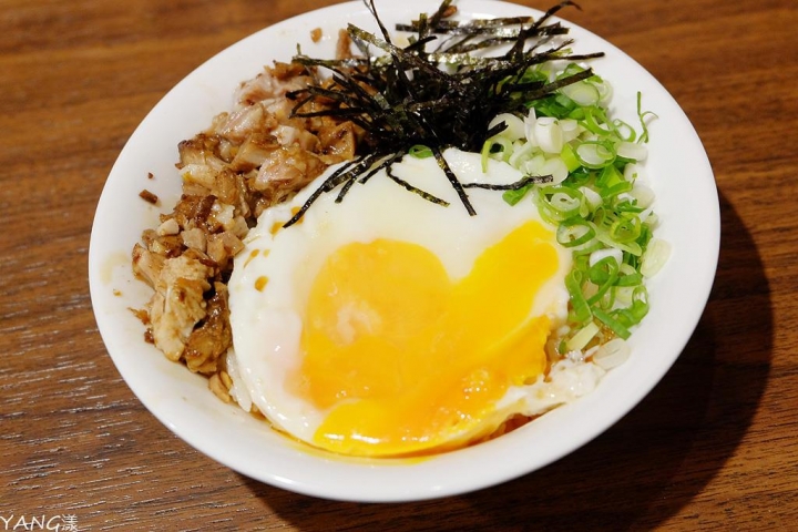 【拉麵】誠屋拉麵心齋橋章魚燒拉麵，來台10周年紀念限定口味