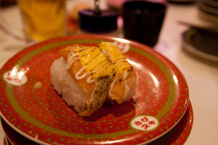 【美食。食記】東京 高田馬場 價格便宜 味道一般 濱壽司 Hama はま寿司 迴轉壽司