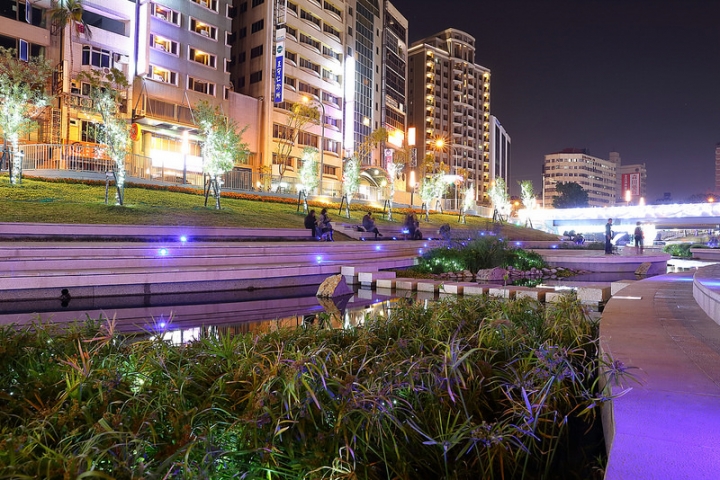【台中景點】柳川水岸/柳川新風情，點亮舊城區的夜晚與未來