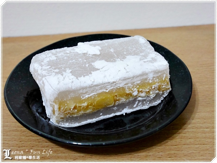 【台中 南區】第三市場俗又大碗的輕甜美味點心，全素的朋友也可以放心享用。素食蓮藕糕