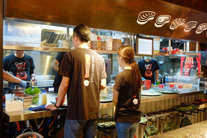 【捷運市政府站】 CooKBEEF 酷必五星級牛排飯，王品新品牌滿足肉食控