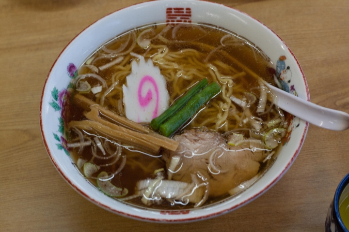 【行程。遊記】神奈川 江之島 被招待非業配的午後小旅行 青春與海的潮歌  湘南寶石 湘南の宝石 江之島光色祭典 伴手禮 餐廳 吃飯 古蹟 景點 推薦 車票