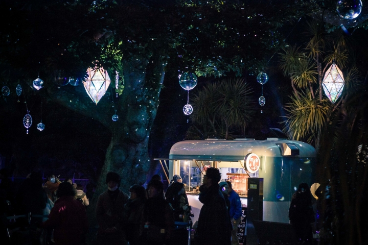 【行程。遊記】神奈川 江之島 被招待非業配的午後小旅行 青春與海的潮歌  湘南寶石 湘南の宝石 江之島光色祭典 伴手禮 餐廳 吃飯 古蹟 景點 推薦 車票