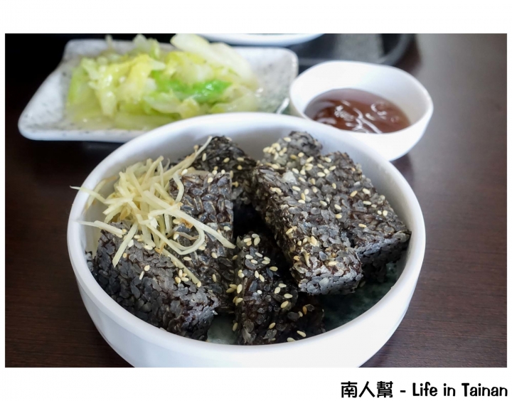 【台南中西區-美食】鴨油拌飯│鵝肉丸湯│櫻桃鴨油脂豐富肉質細嫩│卡滋脆皮燒肉~肥記港式燒鵝