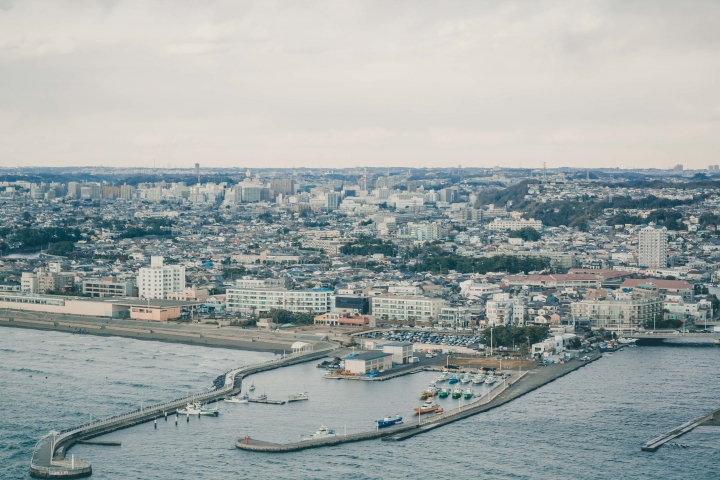 【行程。遊記】神奈川 江之島 被招待非業配的午後小旅行 青春與海的潮歌  湘南寶石 湘南の宝石 江之島光色祭典 伴手禮 餐廳 吃飯 古蹟 景點 推薦 車票