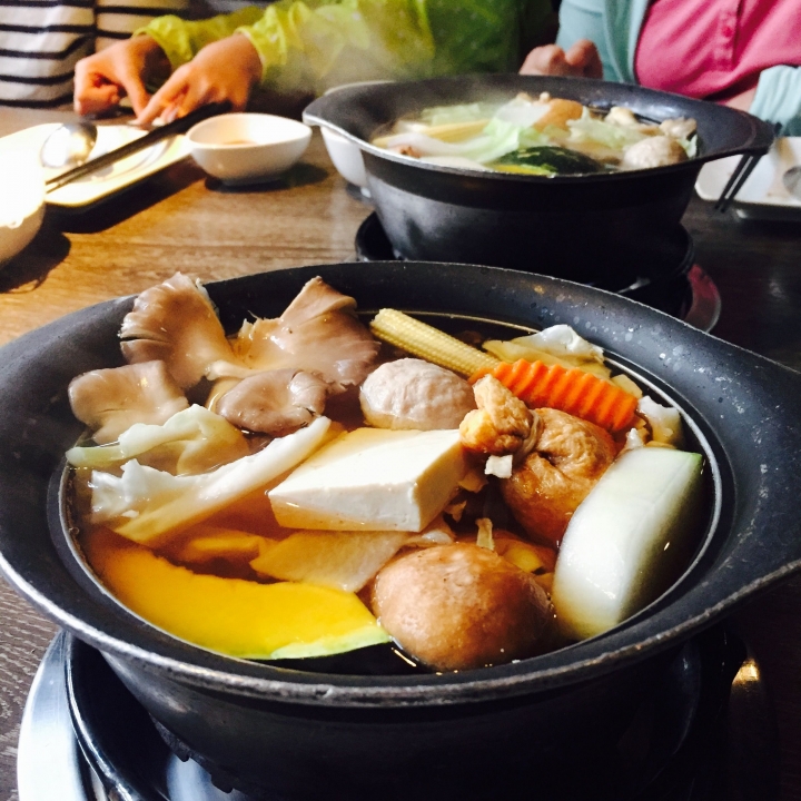 【食。桃園】來村民食堂吃海月鍋物！天氣冷了吃火鍋胃就暖了！