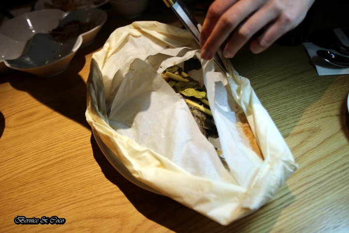 饗泰多 Siam More 泰式風格餐廳(桃園店)/霸氣厚度2cm最強的月亮蝦餅