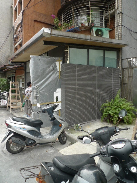 【開箱】水平的金色光影，舊屋大改造