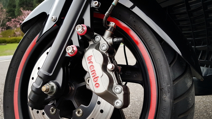 [分享] 水冷G-MAX 升級 BREMBO 前後卡鉗組