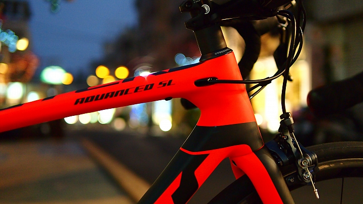 2017 TCR Advanced SL2 KOM neon red開箱
