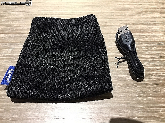 [開箱]ANKER 充電器+行動電源二合一 PowerCore Fusion 5000