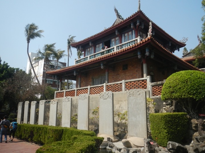 騎 單 車 遊 府 城 ( 北 區 ) 古 蹟 、 美 食 記