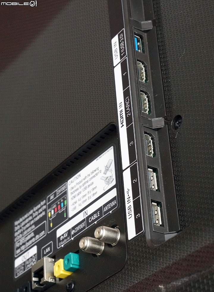 宅在家裡看影集超過癮的！LG UH770T開箱囉！