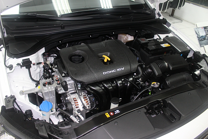 (599)Super Elantra 展間輕鬆分享