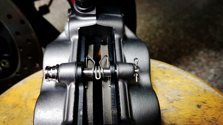 [分享] 水冷G-MAX 升級 BREMBO 前後卡鉗組