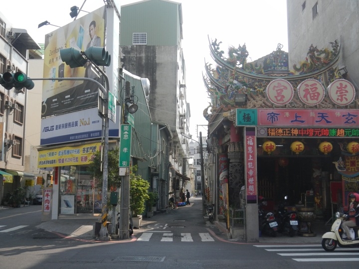 騎 單 車 遊 府 城 ( 北 區 ) 古 蹟 、 美 食 記