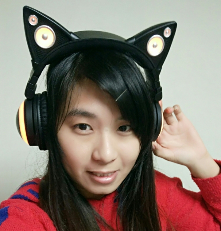 【隨手玩開箱】貓耳耳機2代無線多彩版，可換8種燈光與藍芽連結!!