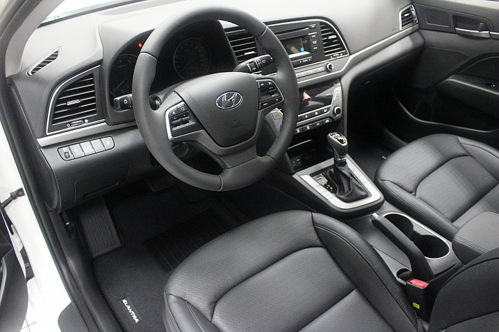 (599)Super Elantra 展間輕鬆分享