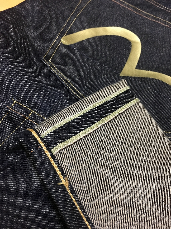 【開箱】歐版 EVISU 2000 No.3 EVERGREEN 系列 MULTI POCKET 金色小M 多口袋褲