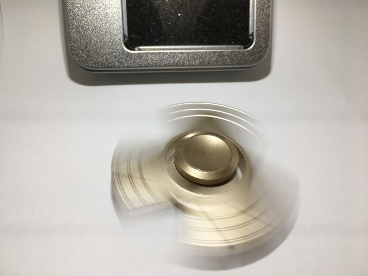 [開箱] 指尖陀螺 Hand spinner