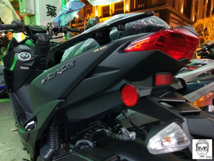 Force 155 YAMAHA 山葉 都市跑旅 開箱(圖多)