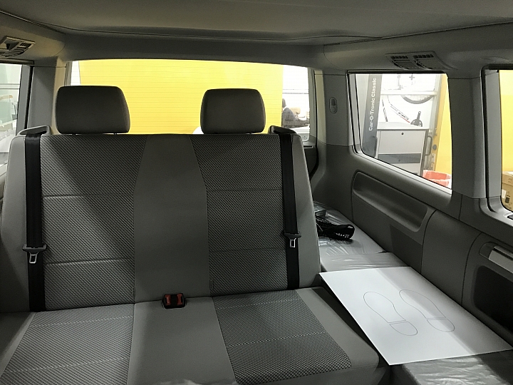 T6 VW California Beach