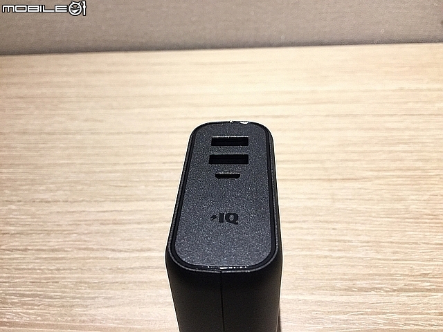 [開箱]ANKER 充電器+行動電源二合一 PowerCore Fusion 5000
