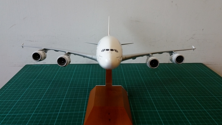 阿聯酋航空 Emirates Airbus A380-800 1/200模型 [簡易開箱]