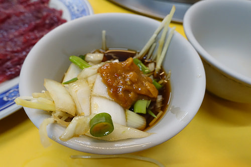 【食記】台南仁德。阿裕牛肉涮涮鍋~一盤牛肉300元好貴但也好好吃