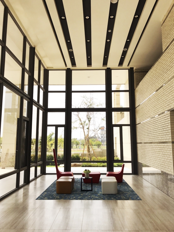 【開箱】高鐵附近 新交屋建案 KEY HOUSE