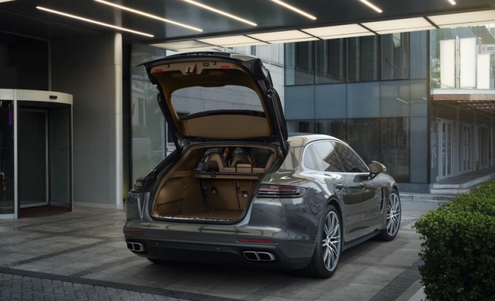 2018 Porsche Panamera Sport Tourismo影片+超多照!