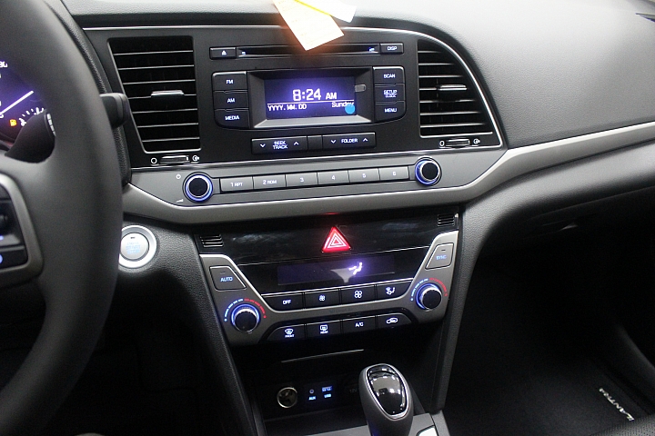(599)Super Elantra 展間輕鬆分享