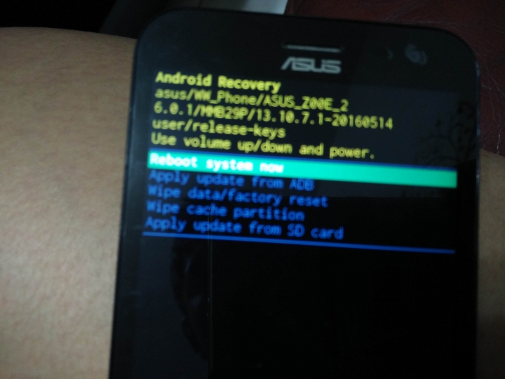 ZenFone2 Laser開機時遇到問題