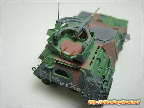 紙模 - Panhard VBL