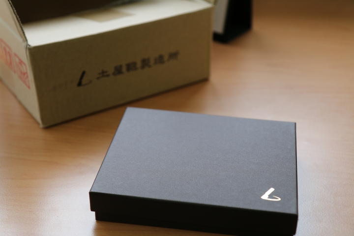 開箱文〜土屋鞄製造所〜L 型拉鍊皮夾