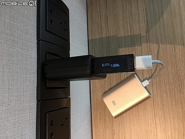 [開箱]ANKER 充電器+行動電源二合一 PowerCore Fusion 5000