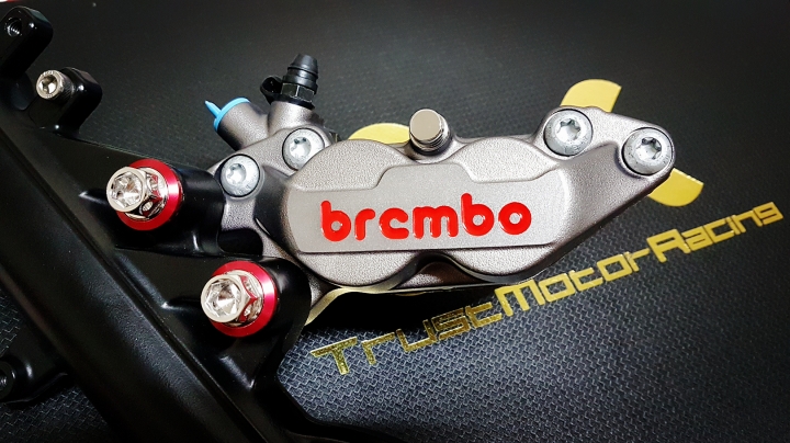 [分享] 水冷G-MAX 升級 BREMBO 前後卡鉗組