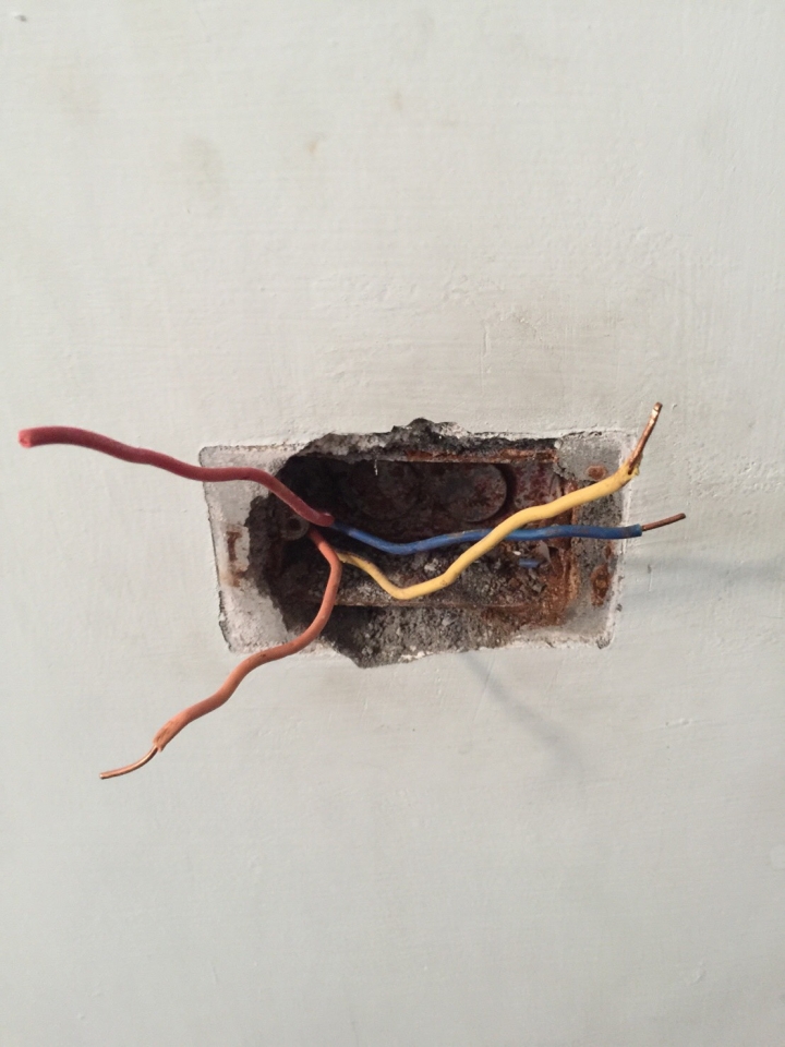 請教水電達人(加插座)