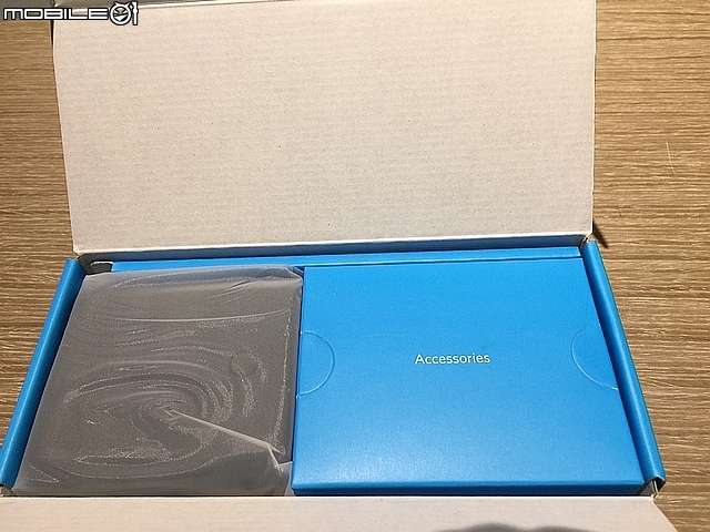 [開箱]ANKER 充電器+行動電源二合一 PowerCore Fusion 5000