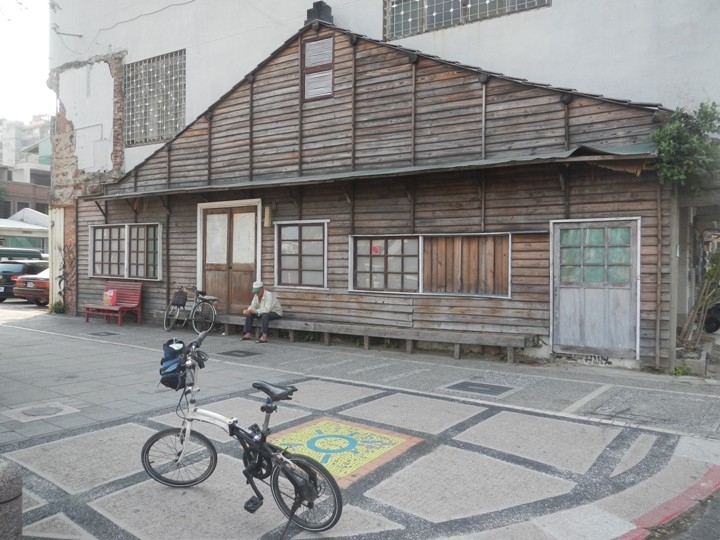 騎 單 車 遊 府 城 ( 北 區 ) 古 蹟 、 美 食 記