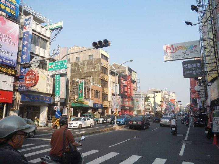 騎 單 車 遊 府 城 ( 北 區 ) 古 蹟 、 美 食 記
