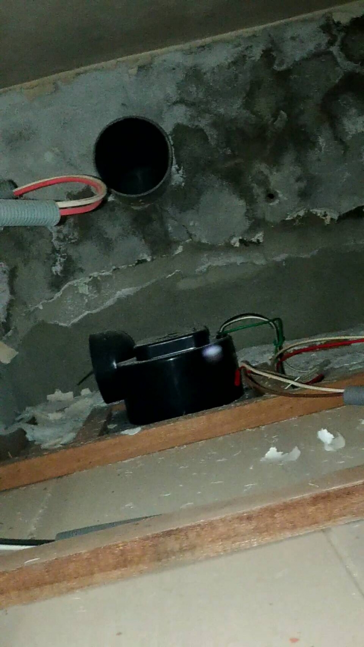 廁所如何安裝逆止風門防止髒空氣逆流