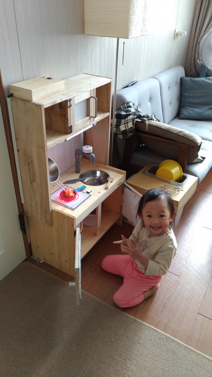 [分享]DIY兒童廚櫃。
