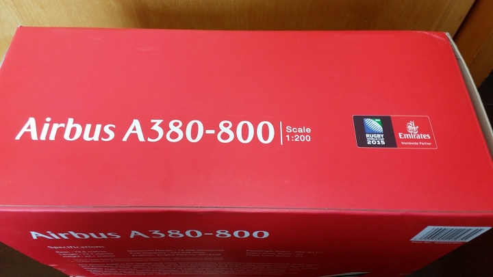 阿聯酋航空 Emirates Airbus A380-800 1/200模型 [簡易開箱]