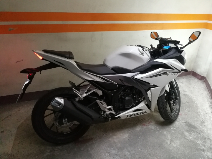 CBR 150R 簡單開箱