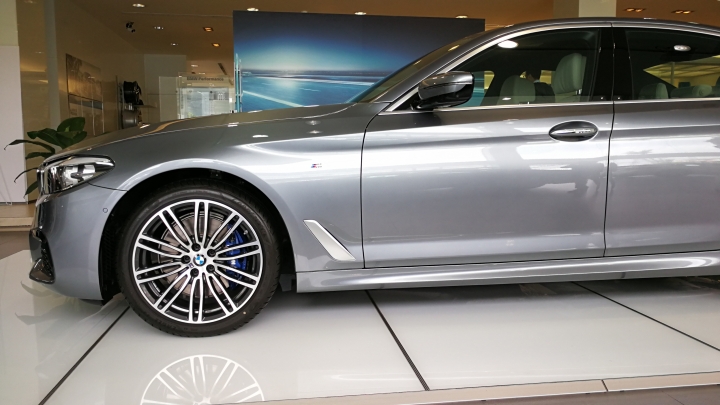 G30 530i M package 輪圈實照 662 vs 664