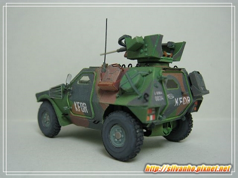 紙模 - Panhard VBL