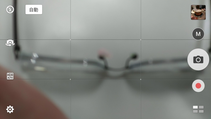 Zen Fone3 Dulexe拍照模糊，無法對焦